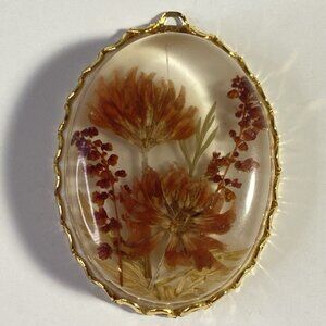 Vintage Pressed Flower Resin Pendant Oval Gold Frame 1970s